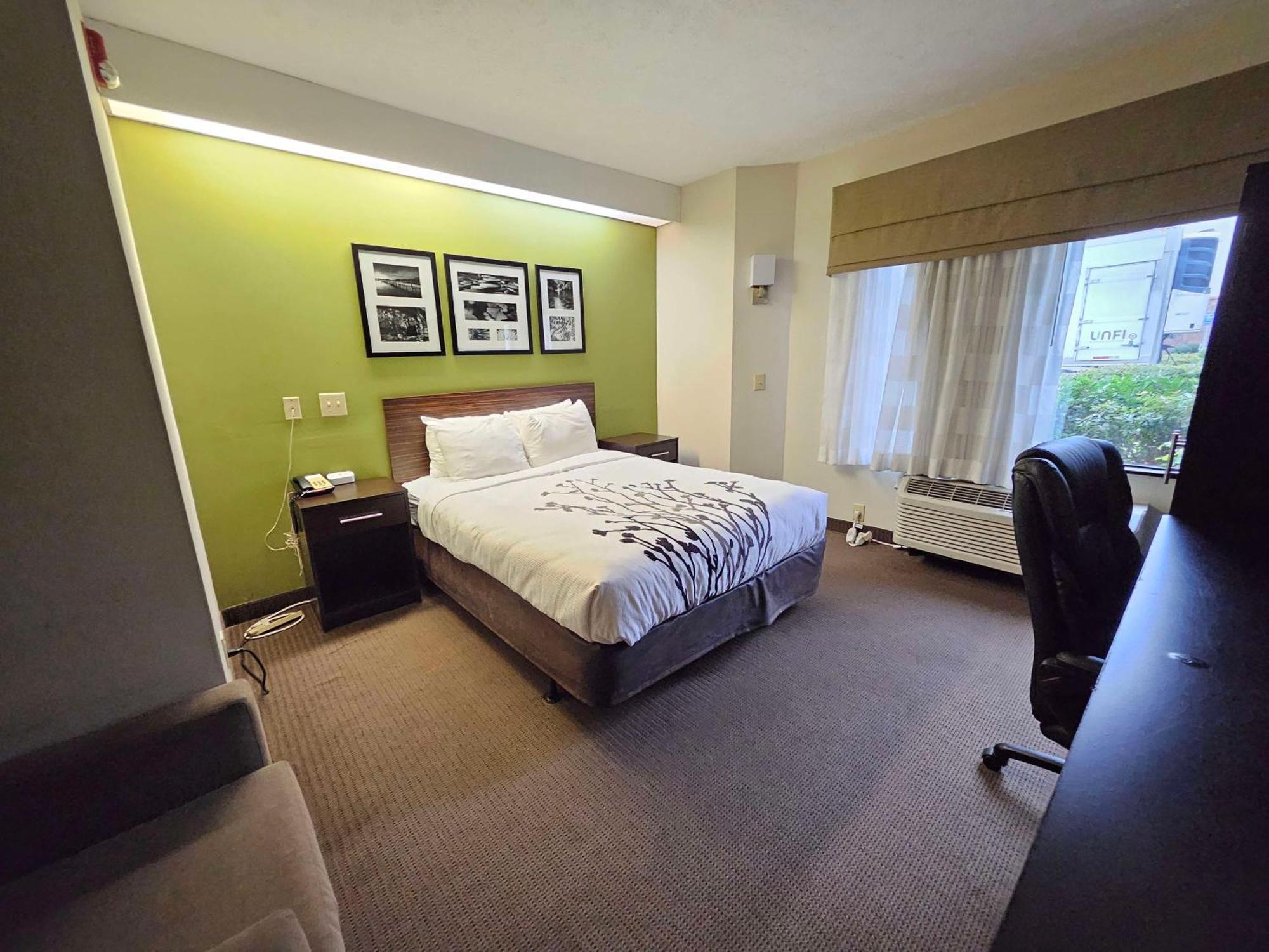 Hotel Surestay By Western Flowertown